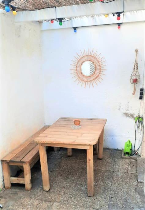 Maison de pêcheur rénovée avec cour proche du port Les Sables-dʼOlonne Esterno foto