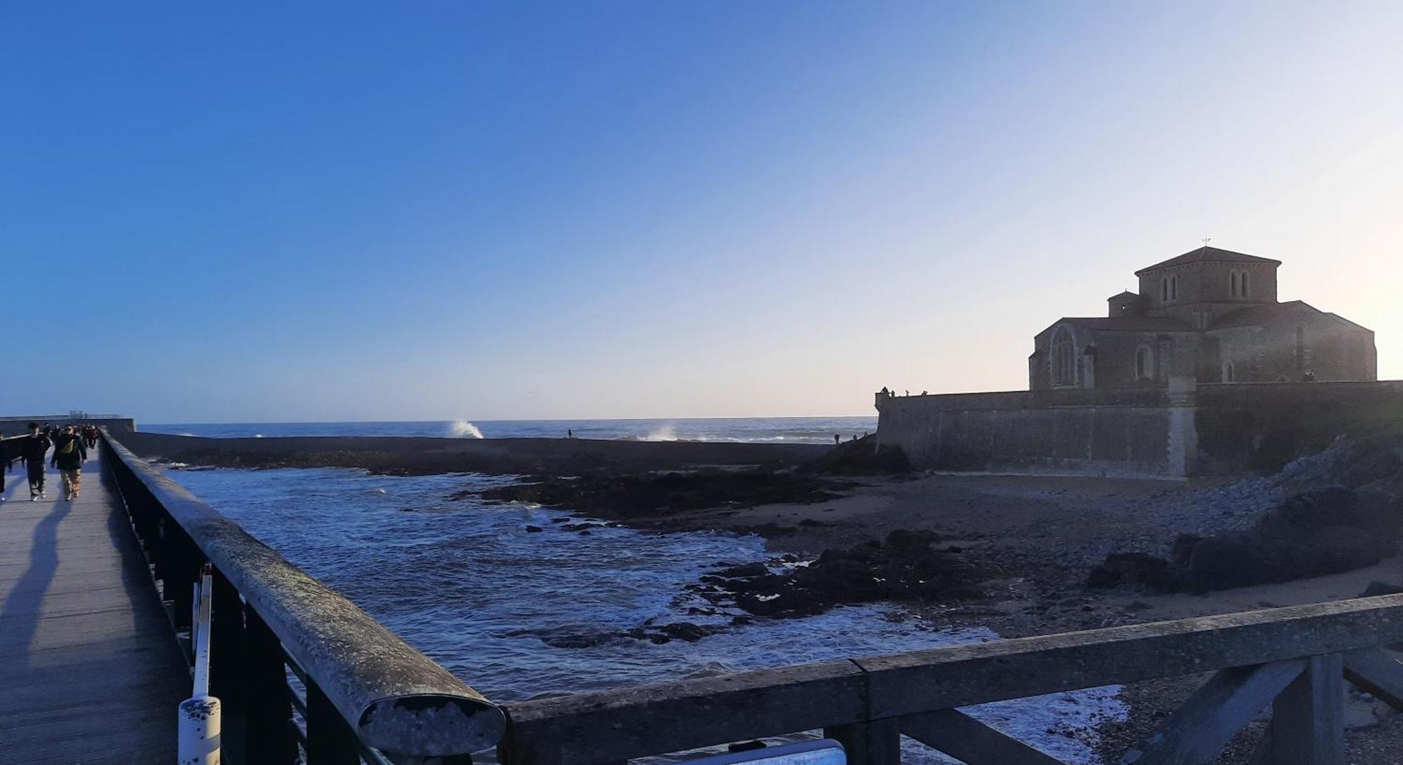 Maison de pêcheur rénovée avec cour proche du port Les Sables-dʼOlonne Esterno foto